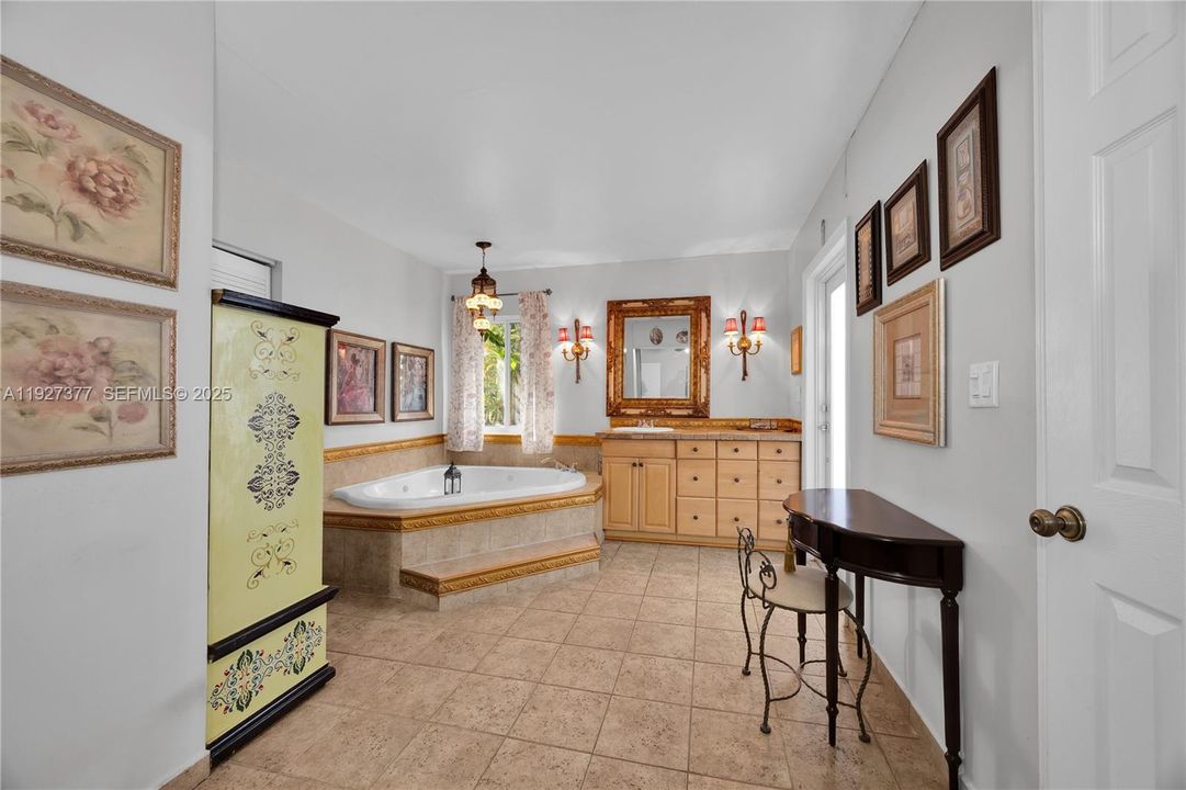 For Sale: $730,000 (3 beds, 2 baths, 2120 Square Feet)