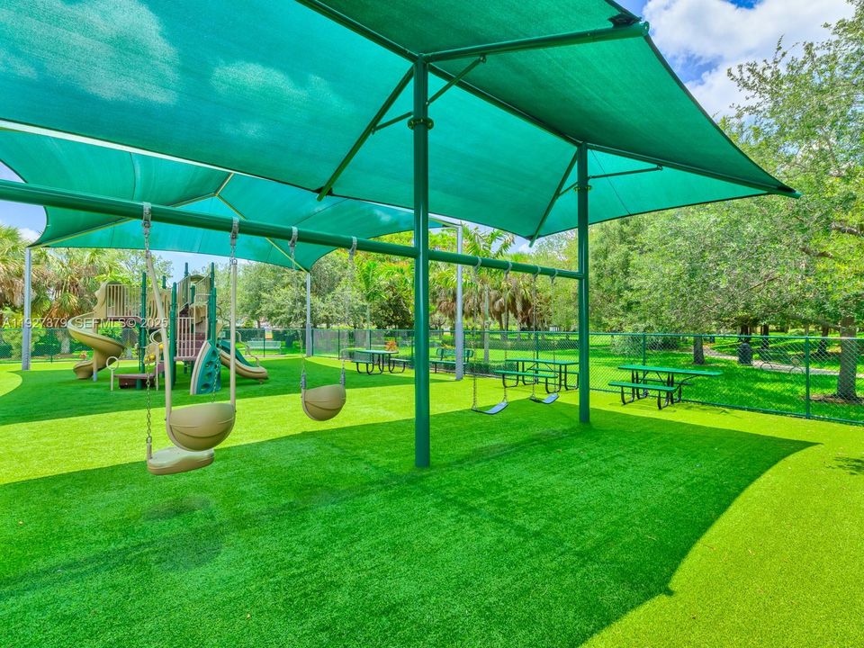 En Renta: $4,600 (3 camas, 2 baños, 1672 Pies cuadrados)