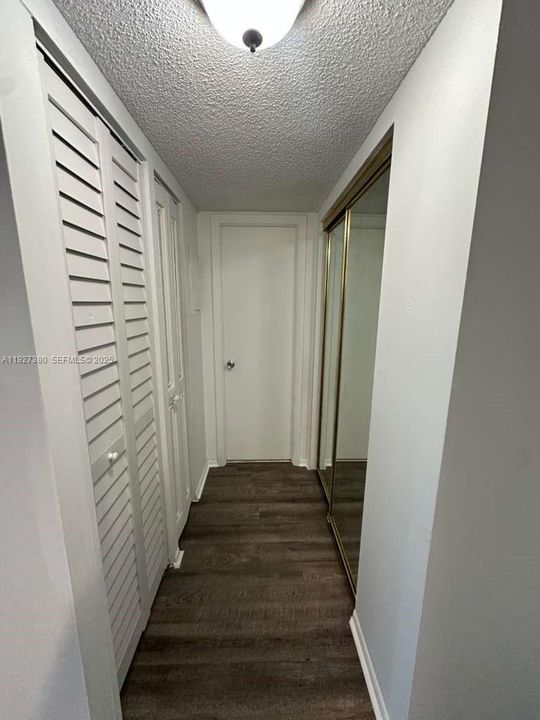 出租: $1,500 (1 贝兹, 1 浴室, 840 平方英尺)