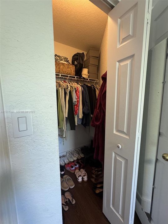 В аренду: $6,900 (4 спален, 3 ванн, 2923 Квадратных фут)