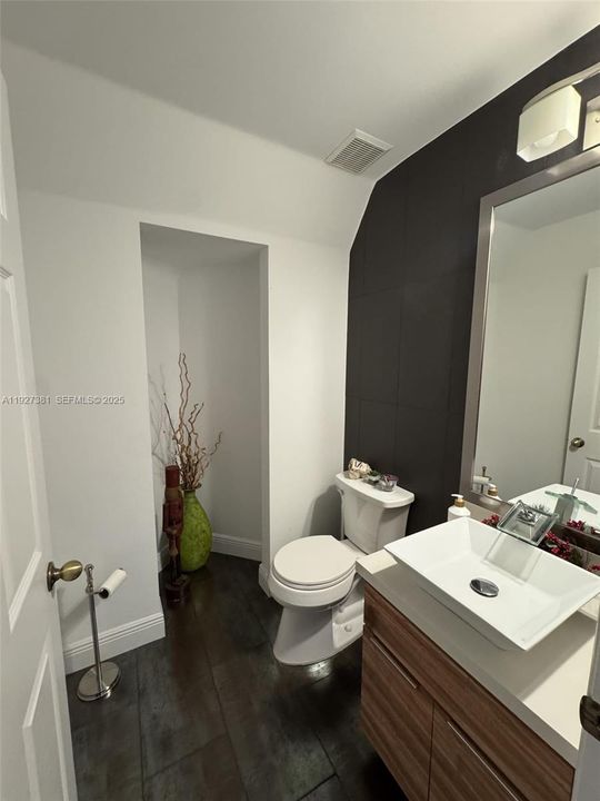 В аренду: $6,900 (4 спален, 3 ванн, 2923 Квадратных фут)