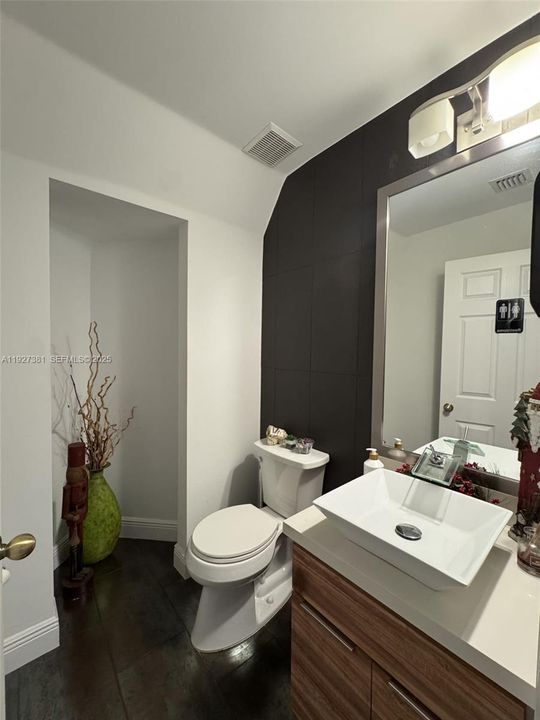 В аренду: $6,900 (4 спален, 3 ванн, 2923 Квадратных фут)