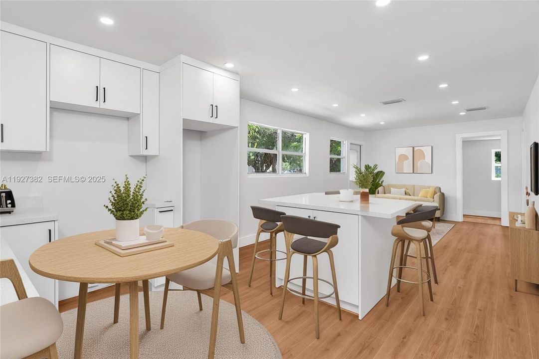 For Sale: $569,000 (5 beds, 3 baths, 1248 Square Feet)