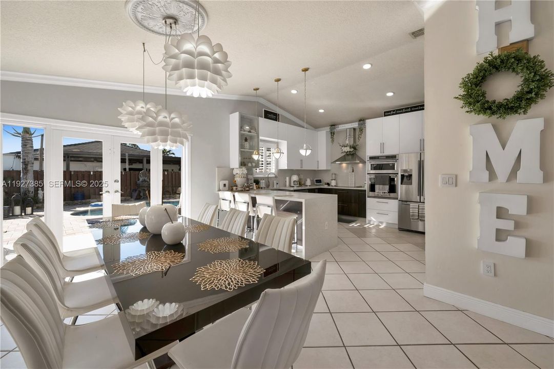 For Sale: $695,000 (3 beds, 2 baths, 1640 Square Feet)