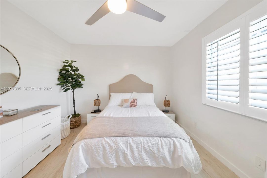 For Sale: $695,000 (3 beds, 2 baths, 1640 Square Feet)