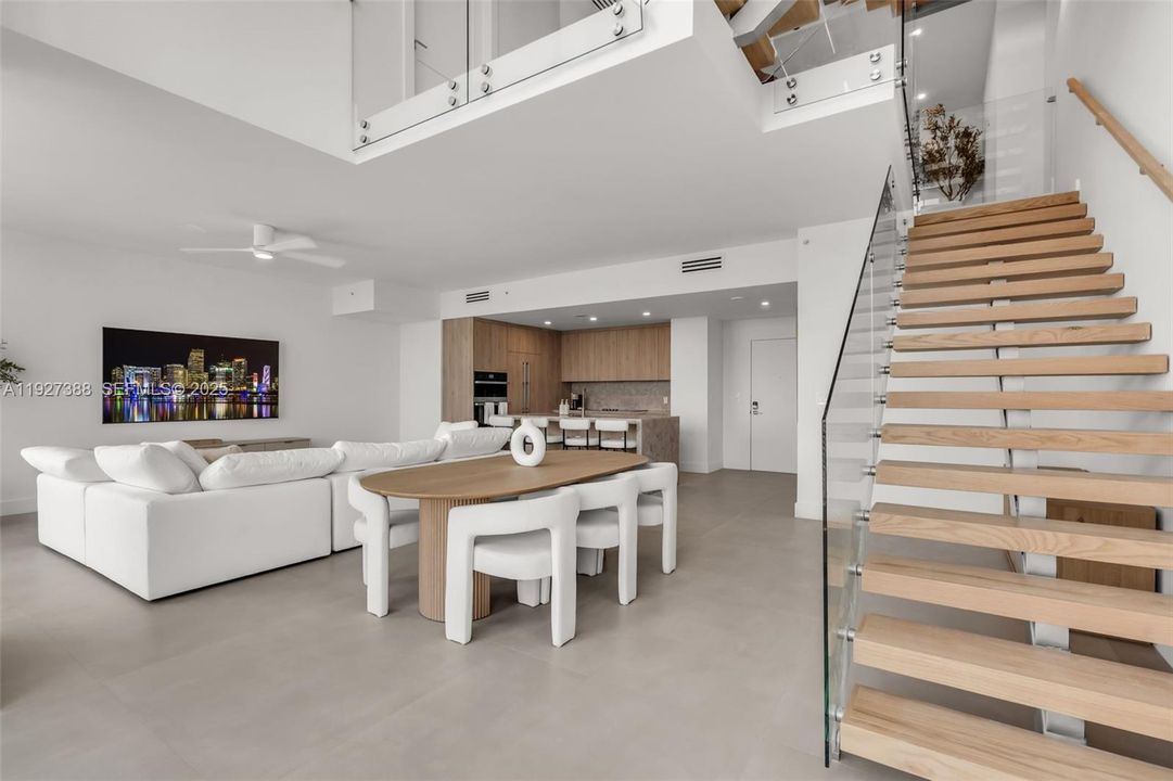 For Rent: $18,000 (3 beds, 3 baths, 2289 Square Feet)