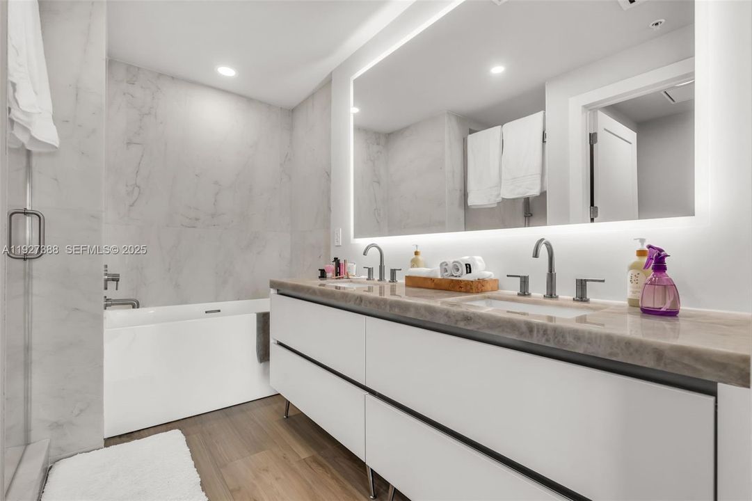 For Rent: $18,000 (3 beds, 3 baths, 2289 Square Feet)