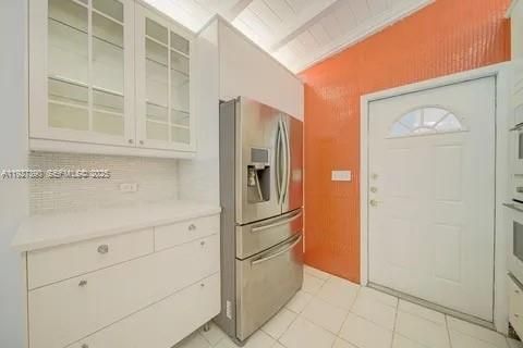 В аренду: $3,500 (3 спален, 1 ванн, 1053 Квадратных фут)