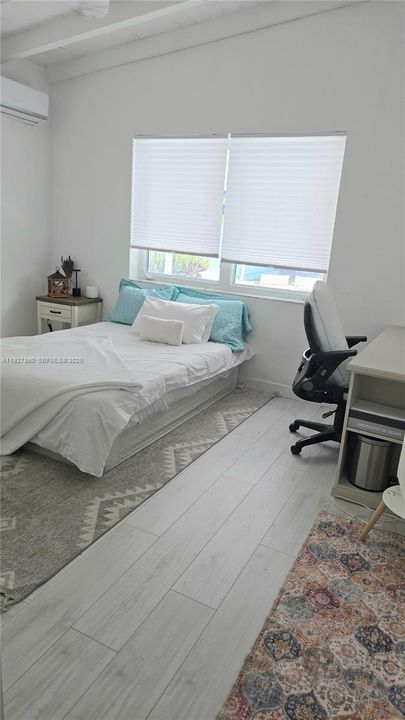 В аренду: $3,500 (3 спален, 1 ванн, 1053 Квадратных фут)