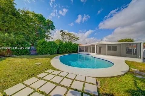 В аренду: $3,500 (3 спален, 1 ванн, 1053 Квадратных фут)