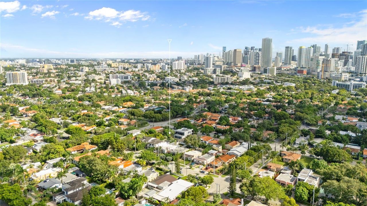 待售: $1,850,000 (4 贝兹, 3 浴室, 2300 平方英尺)