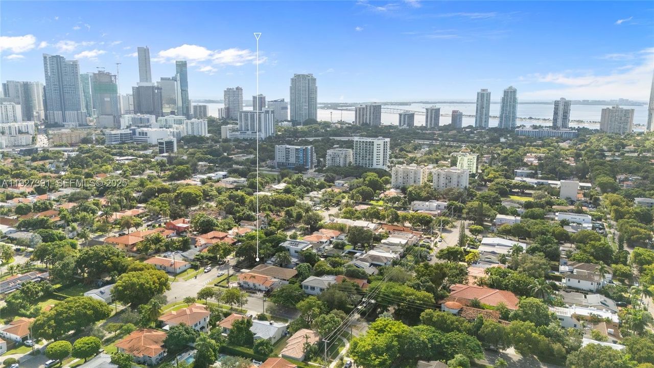 待售: $1,850,000 (4 贝兹, 3 浴室, 2300 平方英尺)