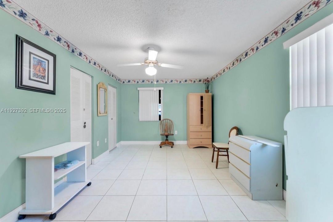 На продажу: $420,000 (3 спален, 2 ванн, 1196 Квадратных фут)