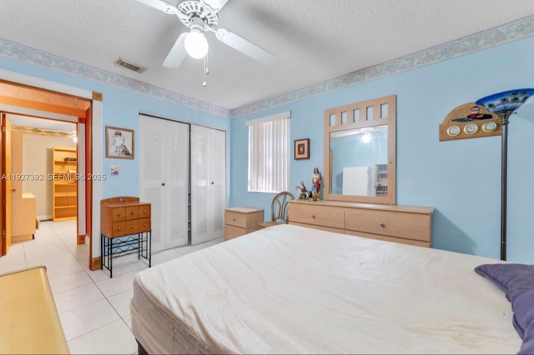 На продажу: $420,000 (3 спален, 2 ванн, 1196 Квадратных фут)