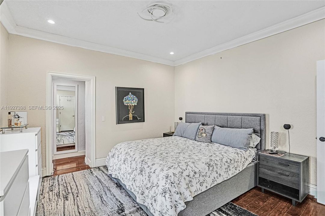 待售: $1,950,000 (5 贝兹, 3 浴室, 3177 平方英尺)