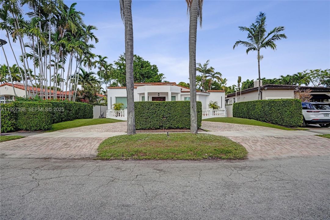 待售: $1,950,000 (5 贝兹, 3 浴室, 3177 平方英尺)