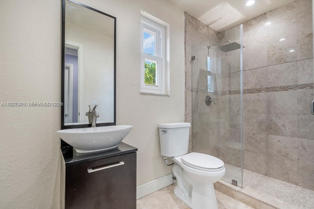 待售: $1,950,000 (5 贝兹, 3 浴室, 3177 平方英尺)