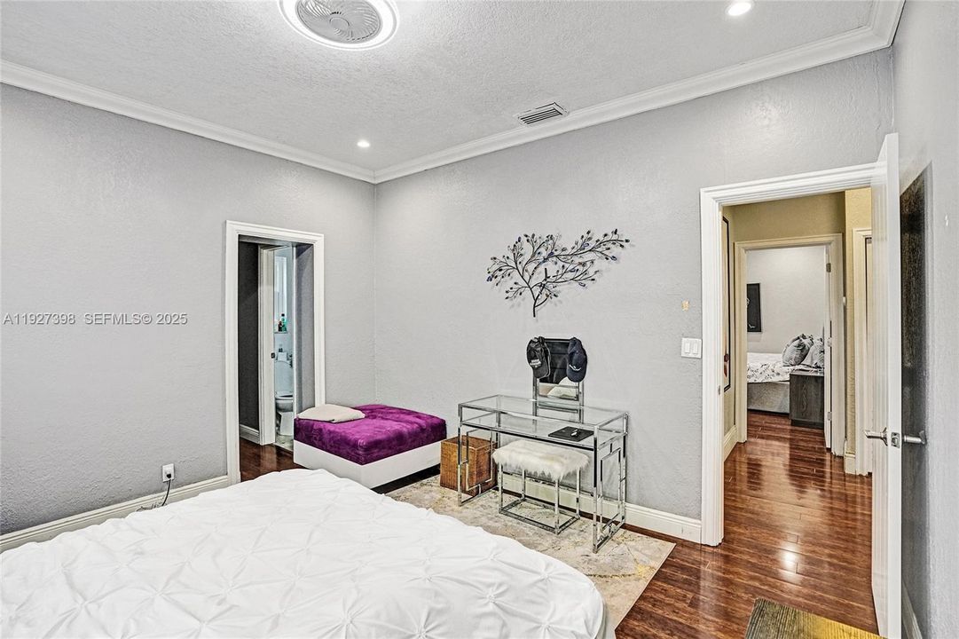 待售: $1,950,000 (5 贝兹, 3 浴室, 3177 平方英尺)