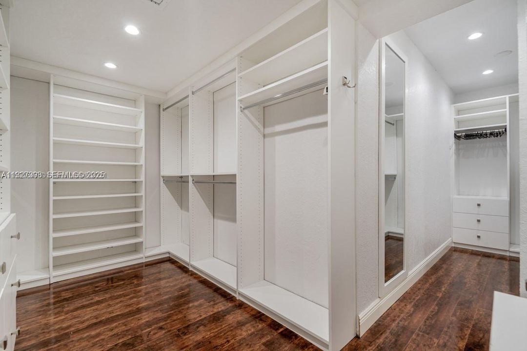 待售: $1,950,000 (5 贝兹, 3 浴室, 3177 平方英尺)