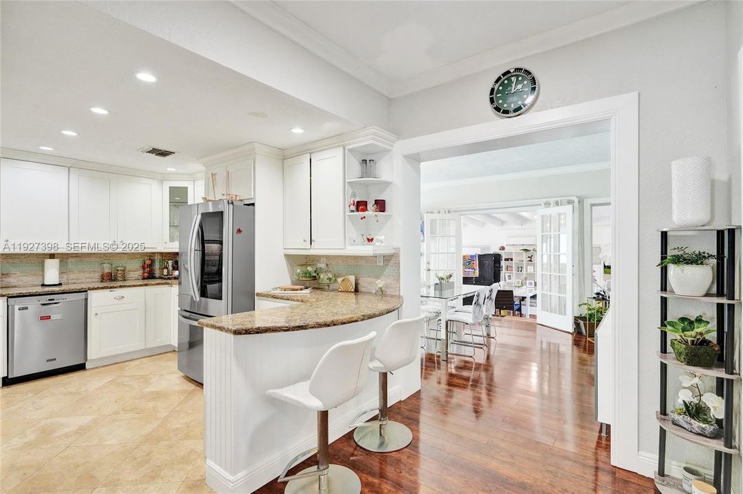 待售: $1,950,000 (5 贝兹, 3 浴室, 3177 平方英尺)