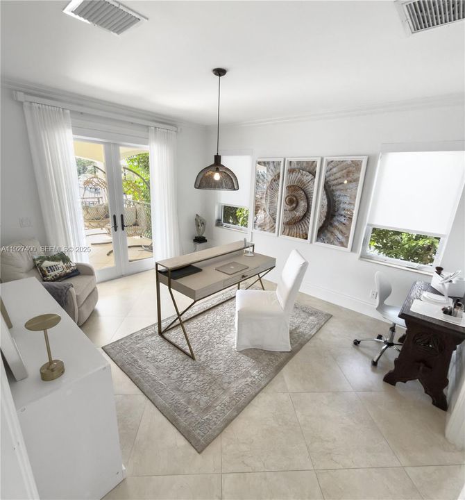 На продажу: $6,395,000 (5 спален, 5 ванн, 5415 Квадратных фут)