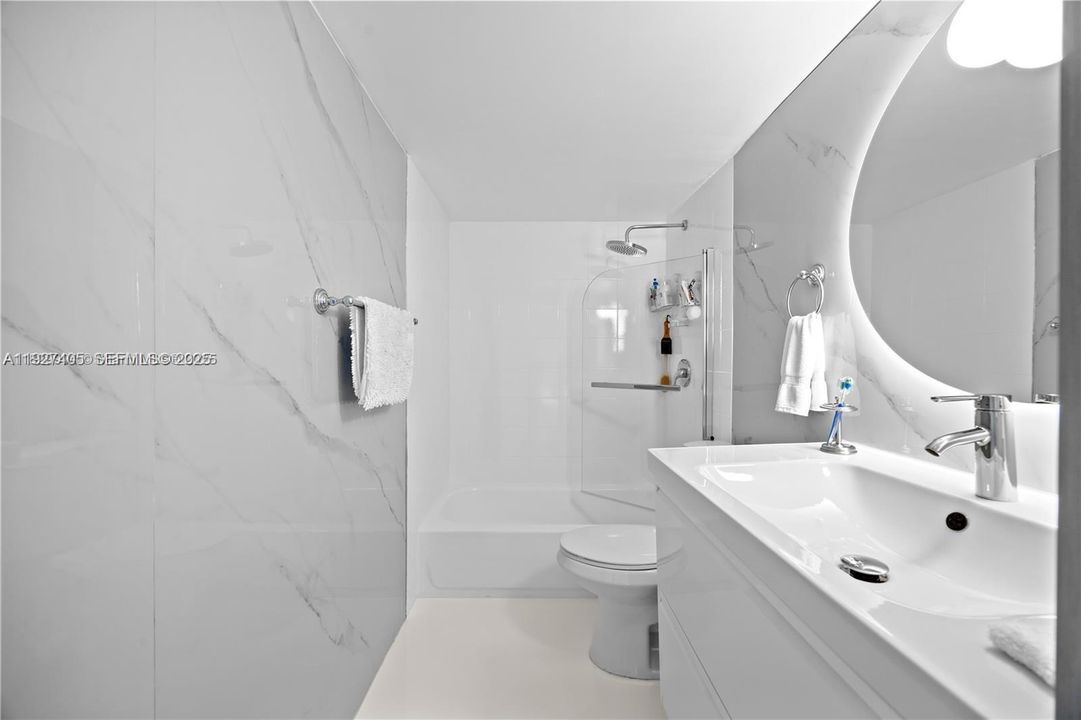 For Rent: $3,500 (3 beds, 2 baths, 1152 Square Feet)