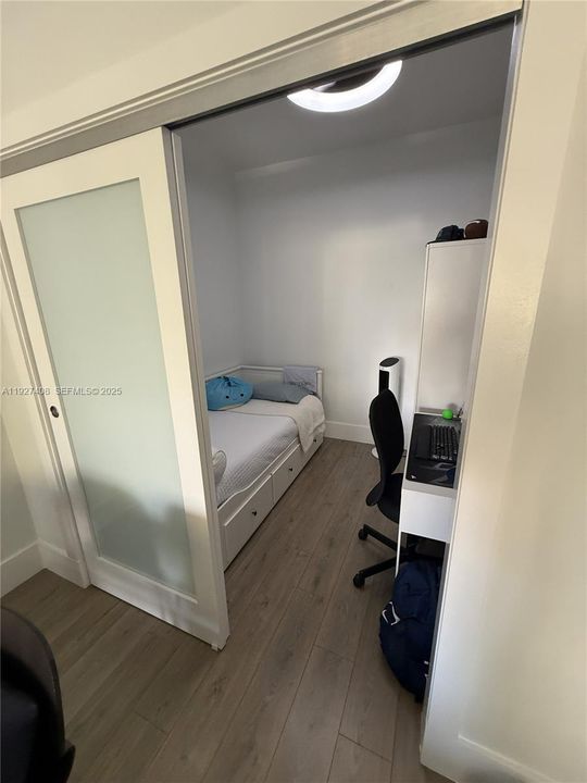 For Sale: $520,000 (2 beds, 2 baths, 1200 Square Feet)