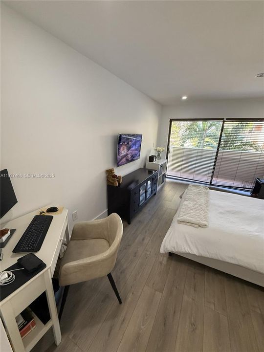 For Sale: $520,000 (2 beds, 2 baths, 1200 Square Feet)