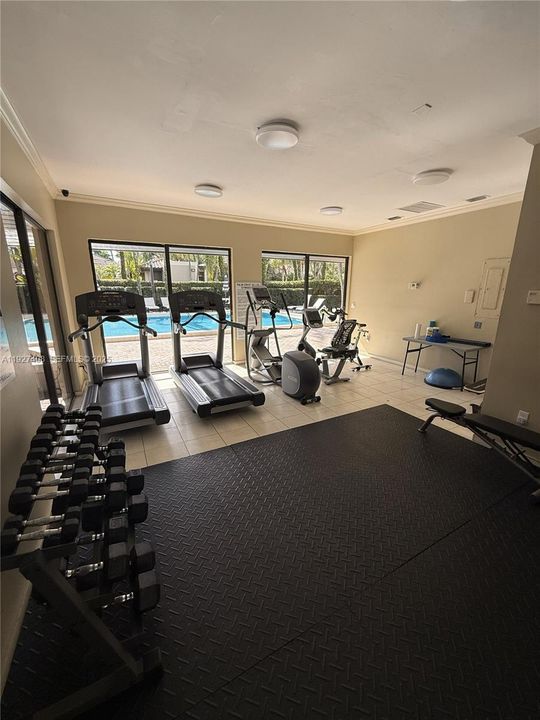 For Sale: $520,000 (2 beds, 2 baths, 1200 Square Feet)