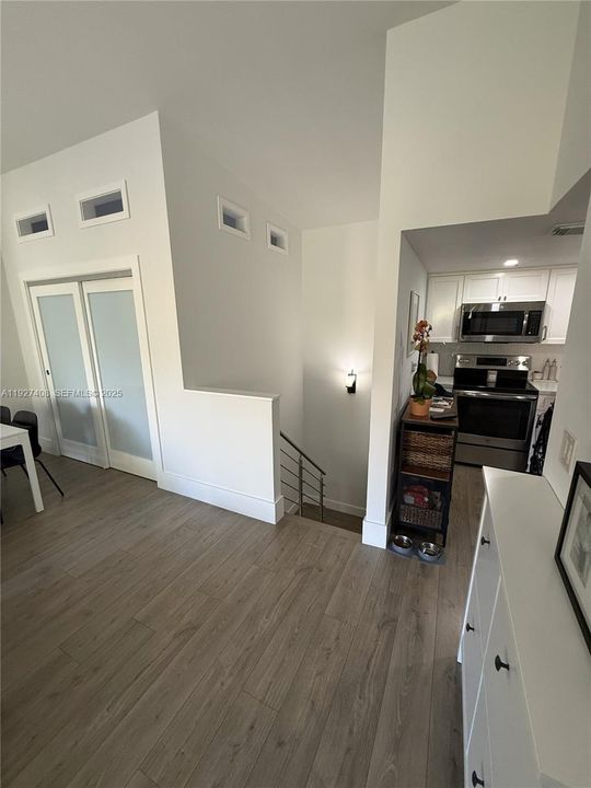 For Sale: $520,000 (2 beds, 2 baths, 1200 Square Feet)