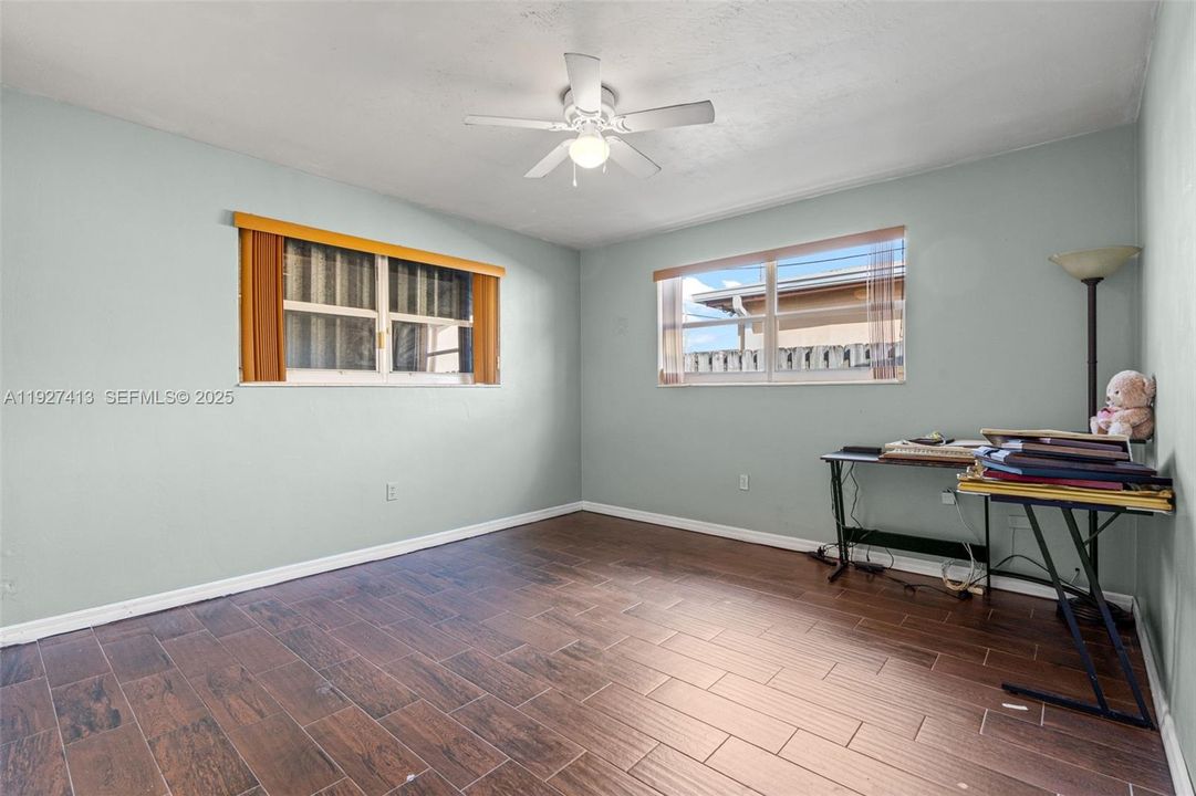 En Venta: $599,999 (4 camas, 2 baños, 1747 Pies cuadrados)