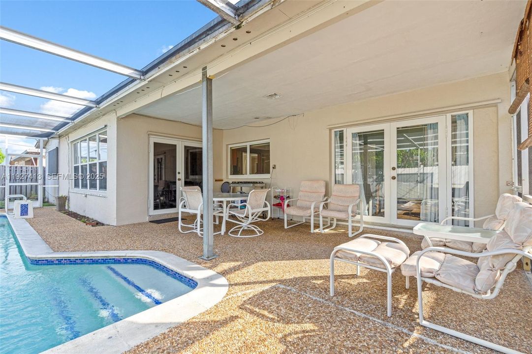 En Venta: $599,999 (4 camas, 2 baños, 1747 Pies cuadrados)