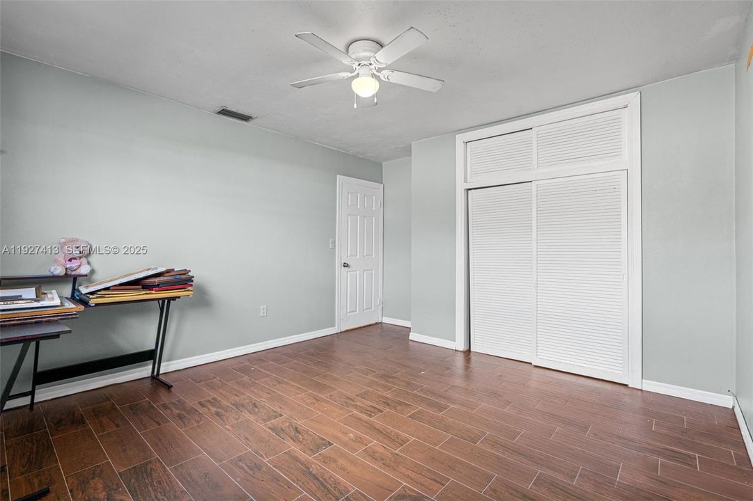 En Venta: $599,999 (4 camas, 2 baños, 1747 Pies cuadrados)