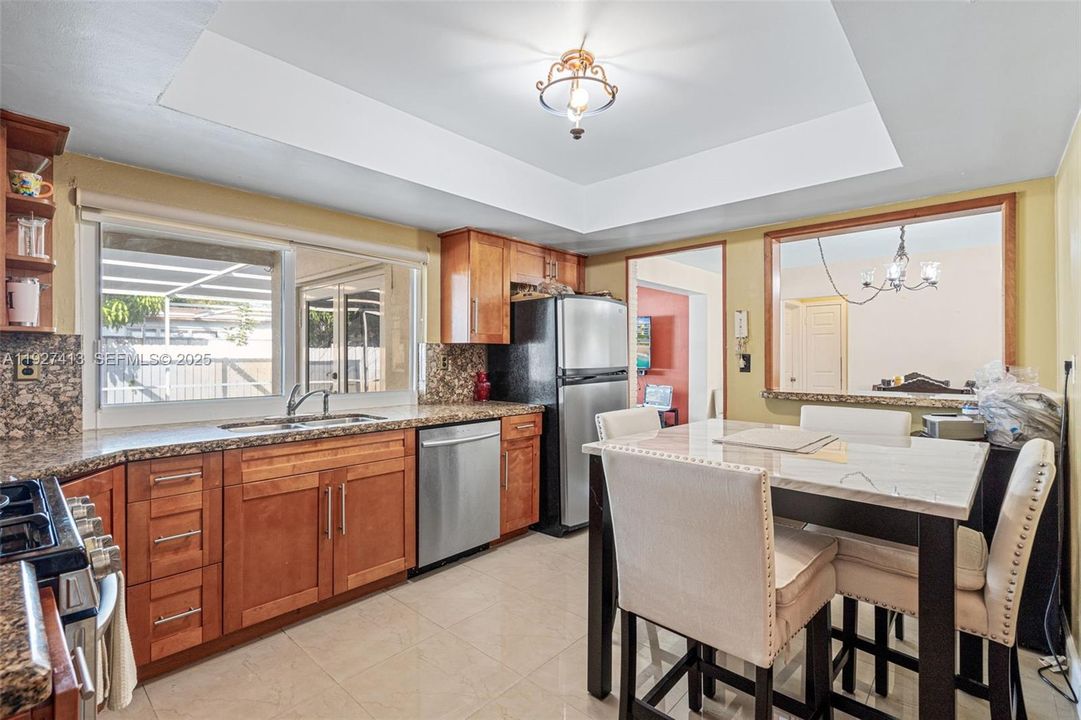 En Venta: $599,999 (4 camas, 2 baños, 1747 Pies cuadrados)