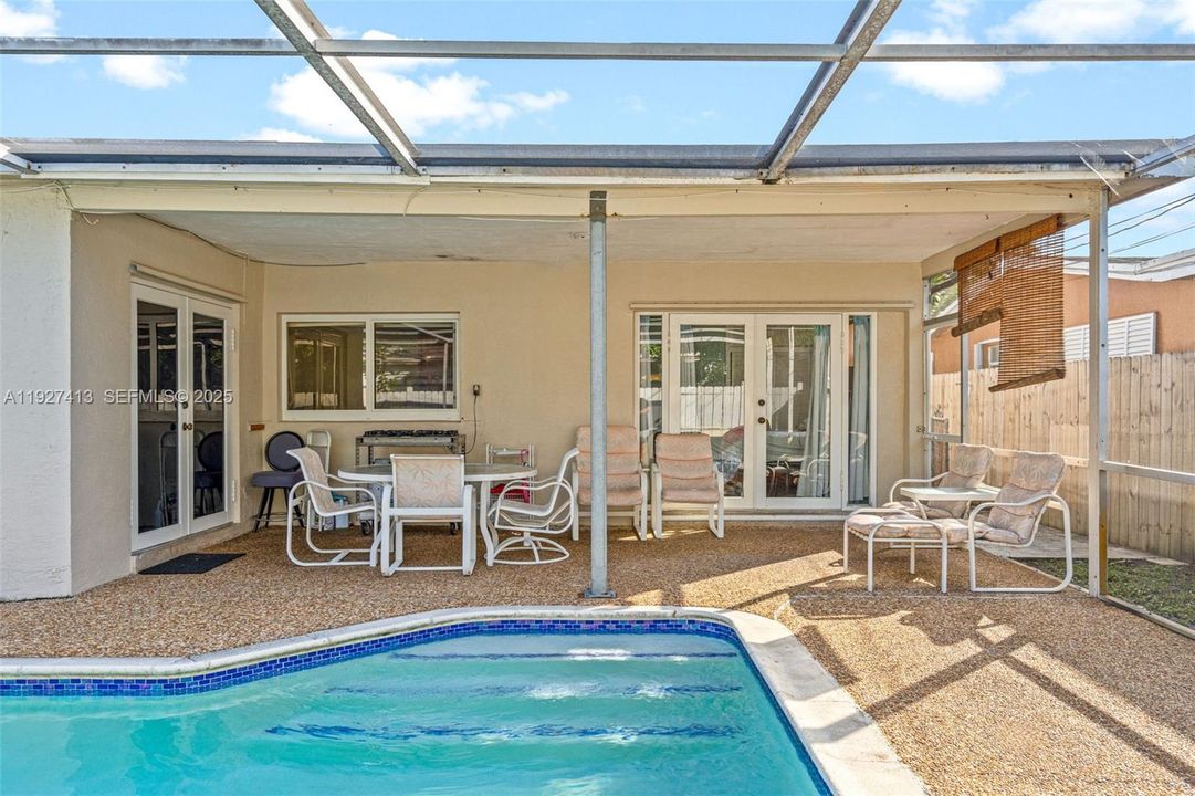 En Venta: $599,999 (4 camas, 2 baños, 1747 Pies cuadrados)