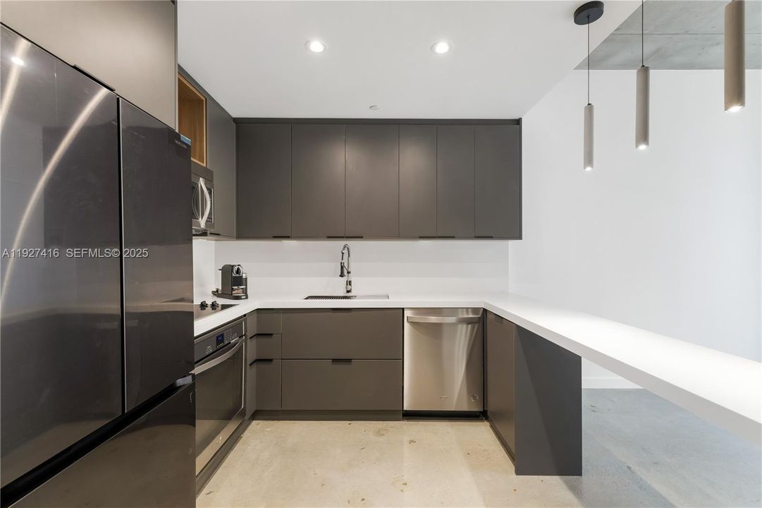 В аренду: $2,500 (1 спален, 1 ванн, 526 Квадратных фут)