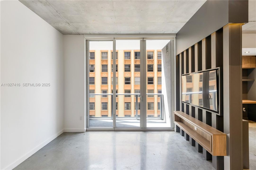 В аренду: $2,500 (1 спален, 1 ванн, 526 Квадратных фут)