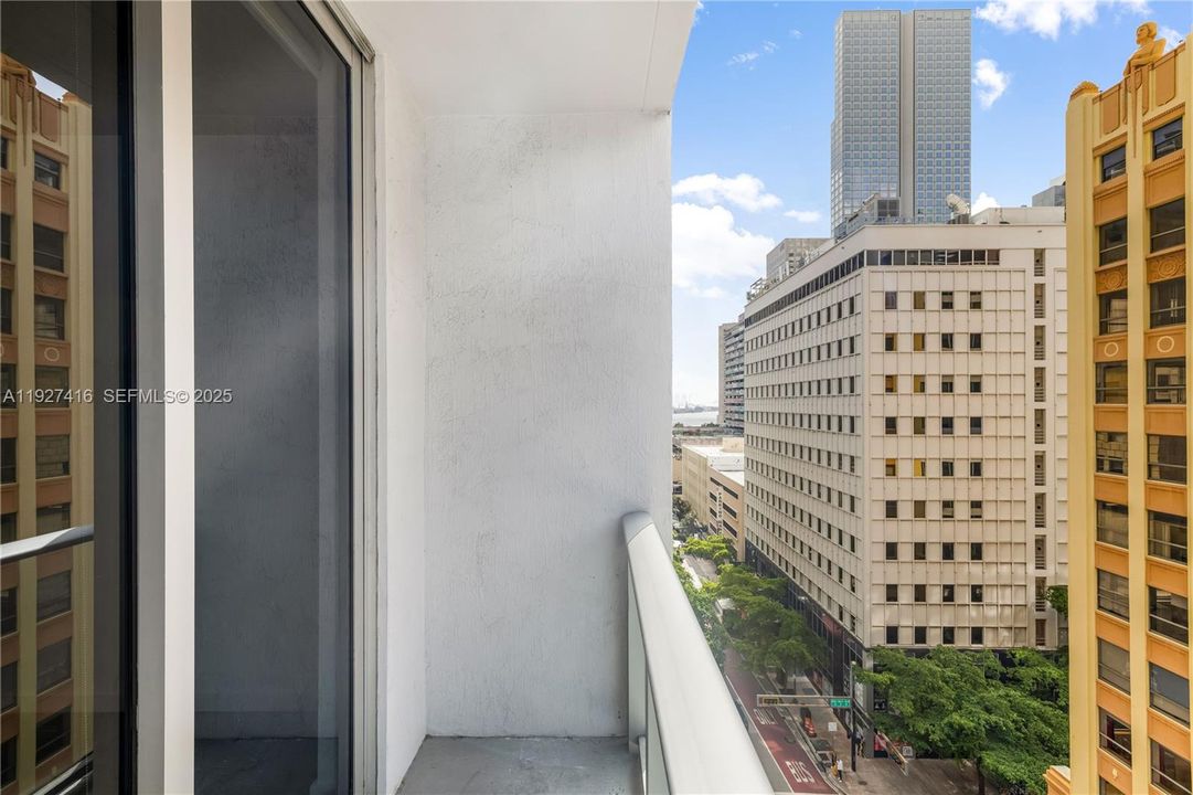 В аренду: $2,500 (1 спален, 1 ванн, 526 Квадратных фут)