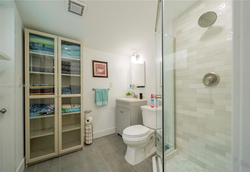 En Venta: $742,000 (2 camas, 1 baños, 1028 Pies cuadrados)