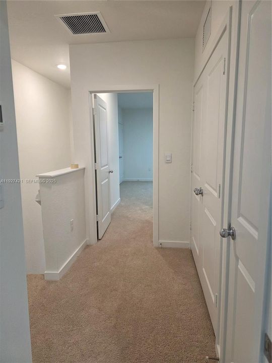 For Rent: $2,599 (3 beds, 3 baths, 1380 Square Feet)