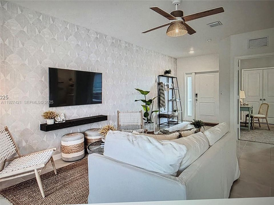 For Rent: $2,599 (3 beds, 3 baths, 1380 Square Feet)