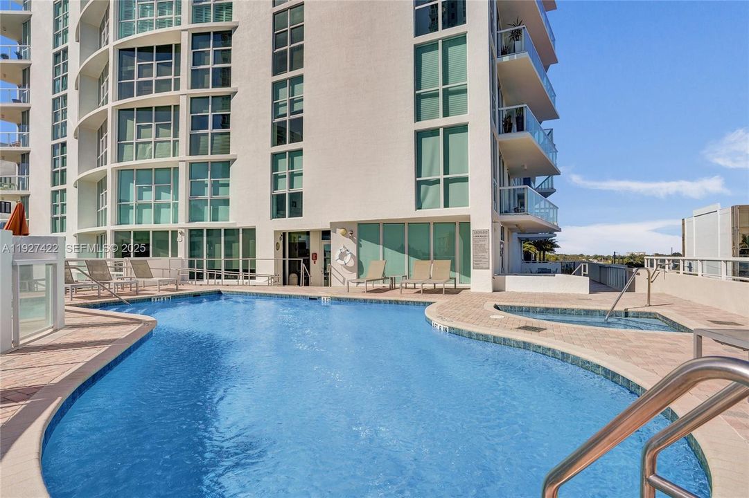 : $975,000 (2 camas, 2 baños, 1730 Pies cuadrados)