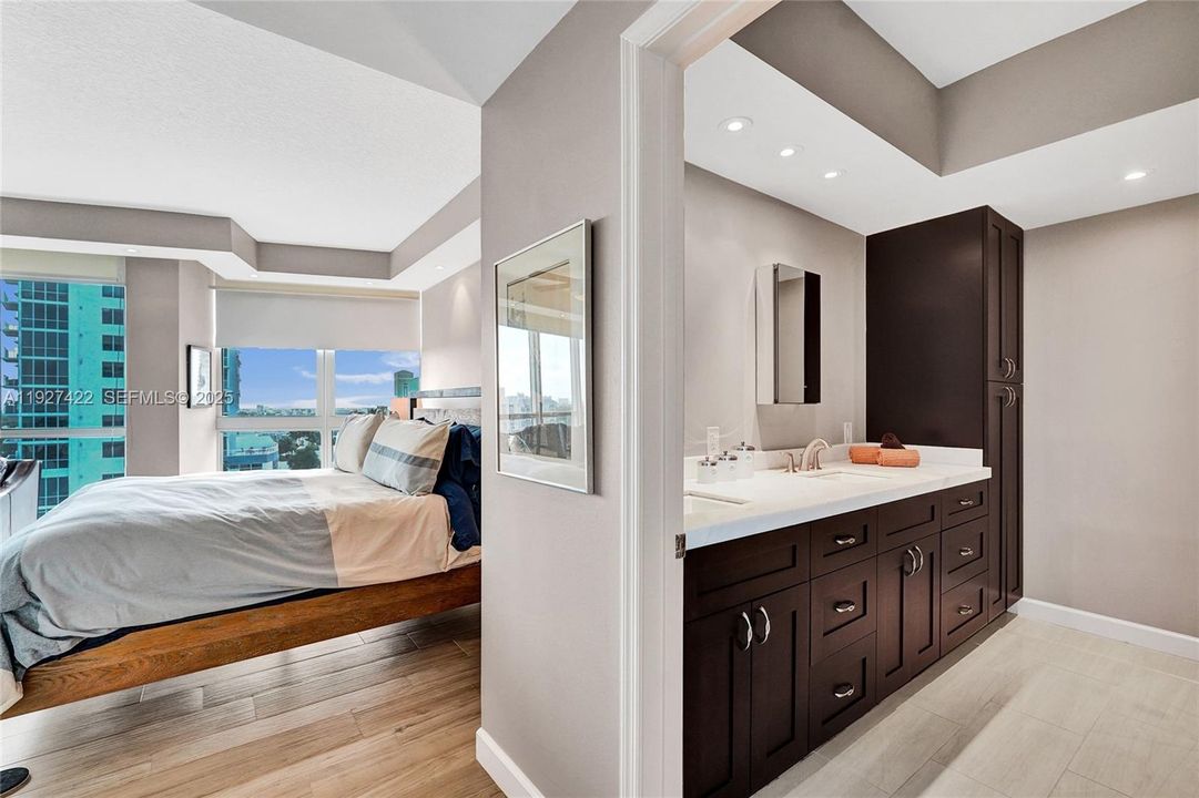 : $975,000 (2 camas, 2 baños, 1730 Pies cuadrados)