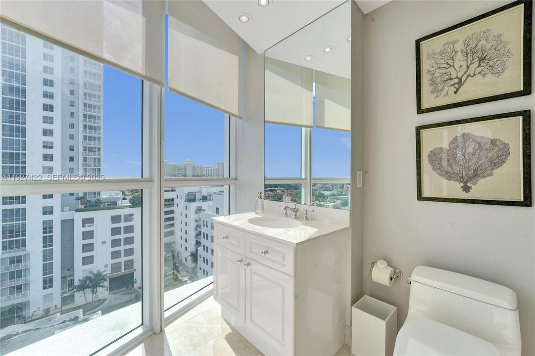 : $975,000 (2 camas, 2 baños, 1730 Pies cuadrados)