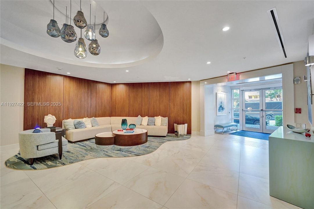 : $975,000 (2 camas, 2 baños, 1730 Pies cuadrados)