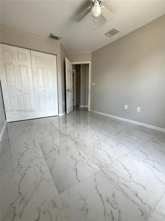 待售: $459,999 (3 贝兹, 2 浴室, 1244 平方英尺)