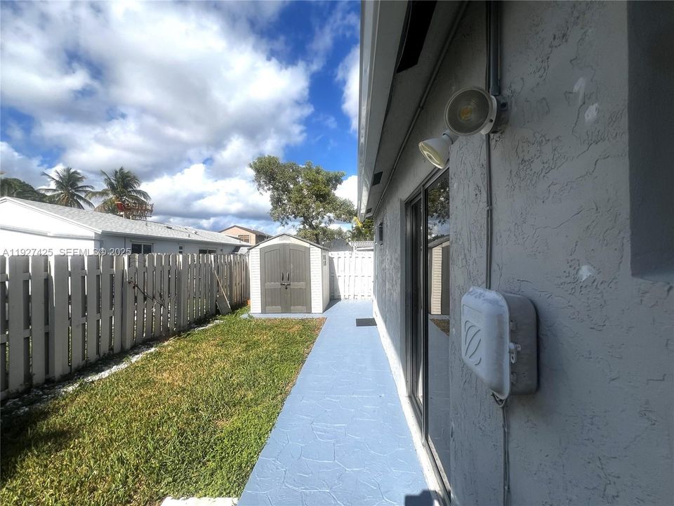 待售: $459,999 (3 贝兹, 2 浴室, 1244 平方英尺)