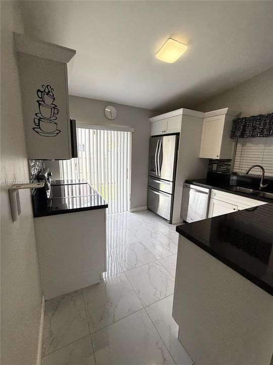 待售: $459,999 (3 贝兹, 2 浴室, 1244 平方英尺)