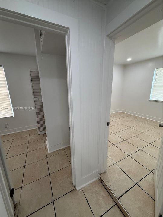 For Rent: $2,900 (4 beds, 2 baths, 1342 Square Feet)