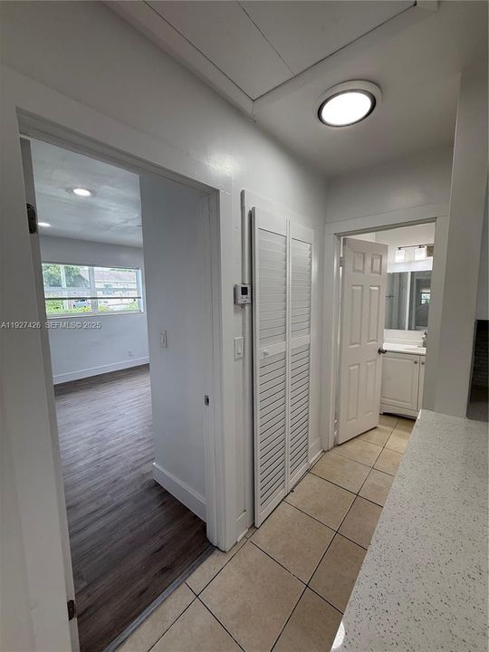 For Rent: $2,900 (4 beds, 2 baths, 1342 Square Feet)